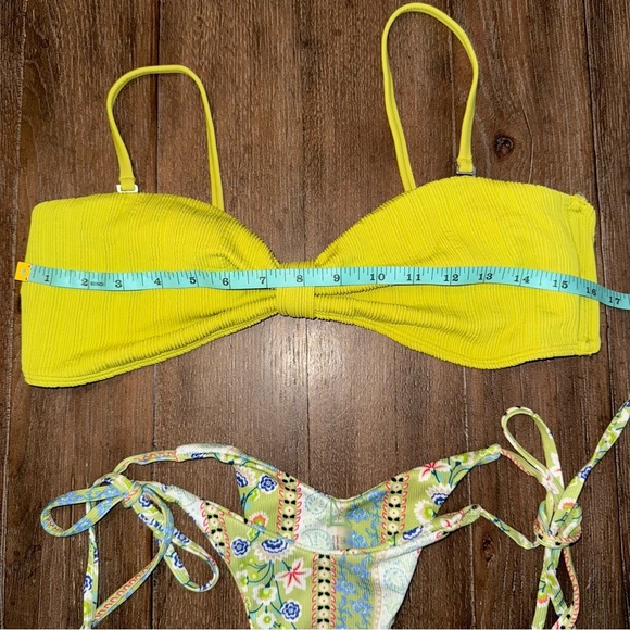 Abercrombie & Fitch Green Bikini Top Women’s XL swimsuit - Picture 3 of 4